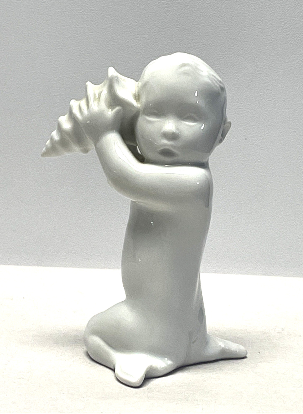 B&G Copenhagen Denmark Porcelain Cherub with Shell Figurine 4" #2264